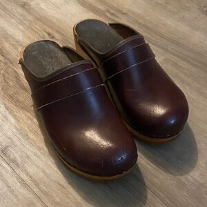 Holie Swedish Leather Clogs